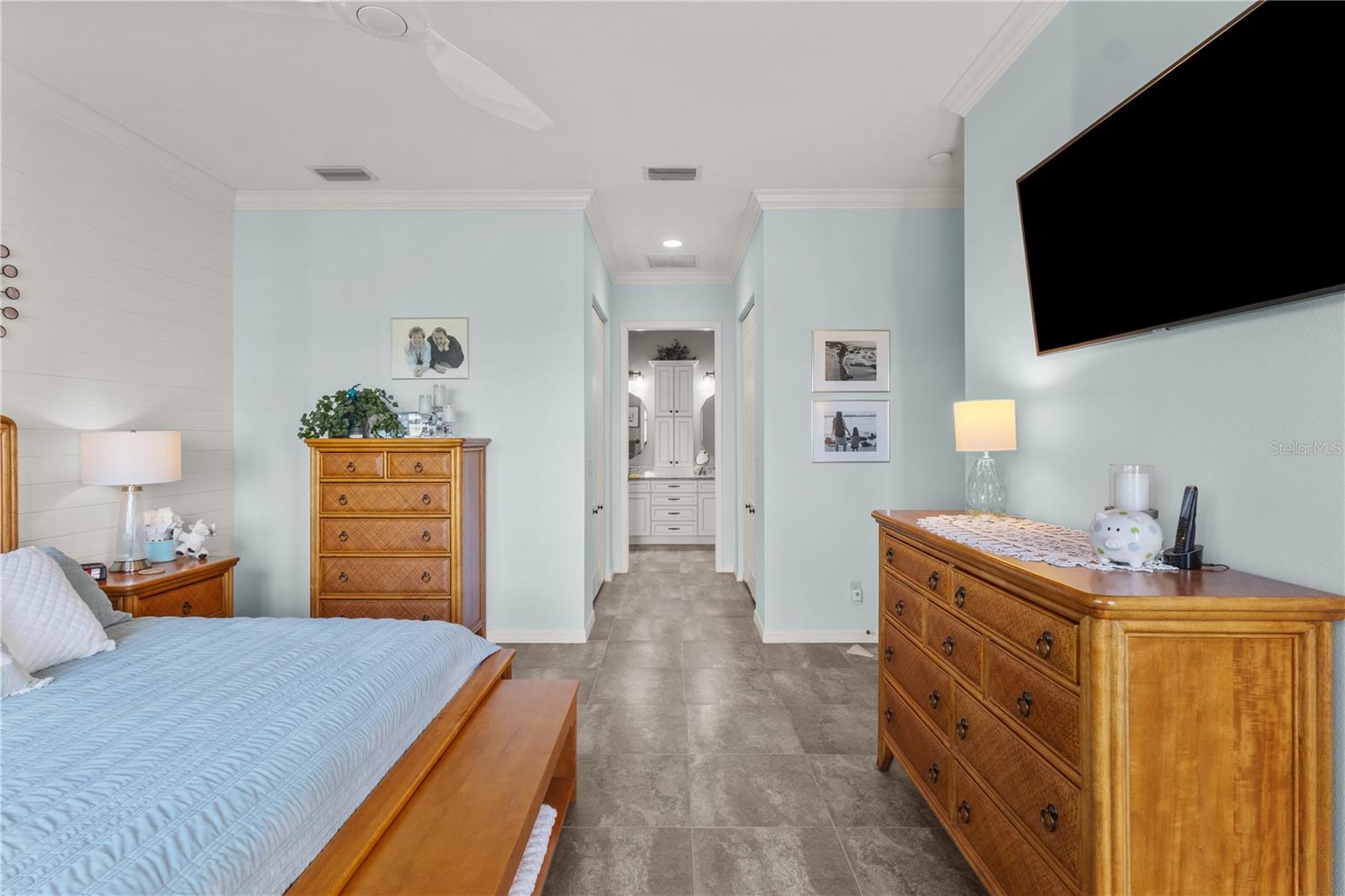 Image 20 of 63 For 11018 Barnsley Drive