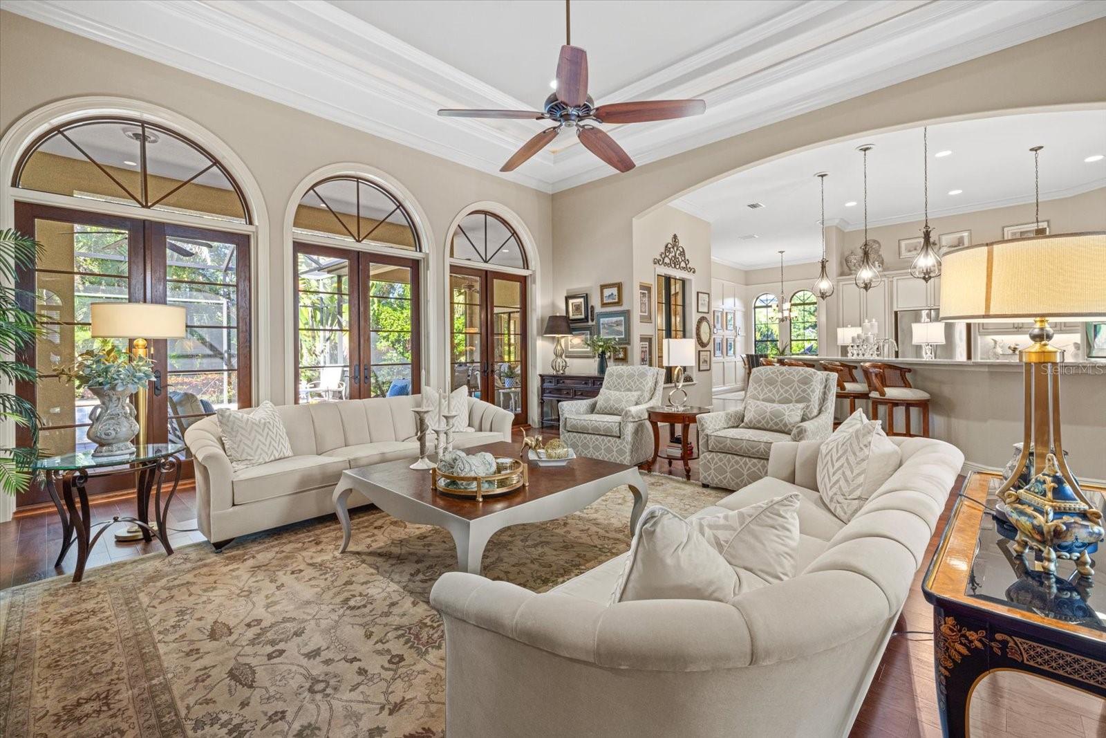 Image 10 of 77 For 612 Armada Road S