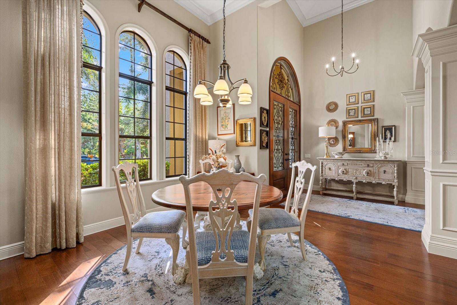 Image 23 of 77 For 612 Armada Road S