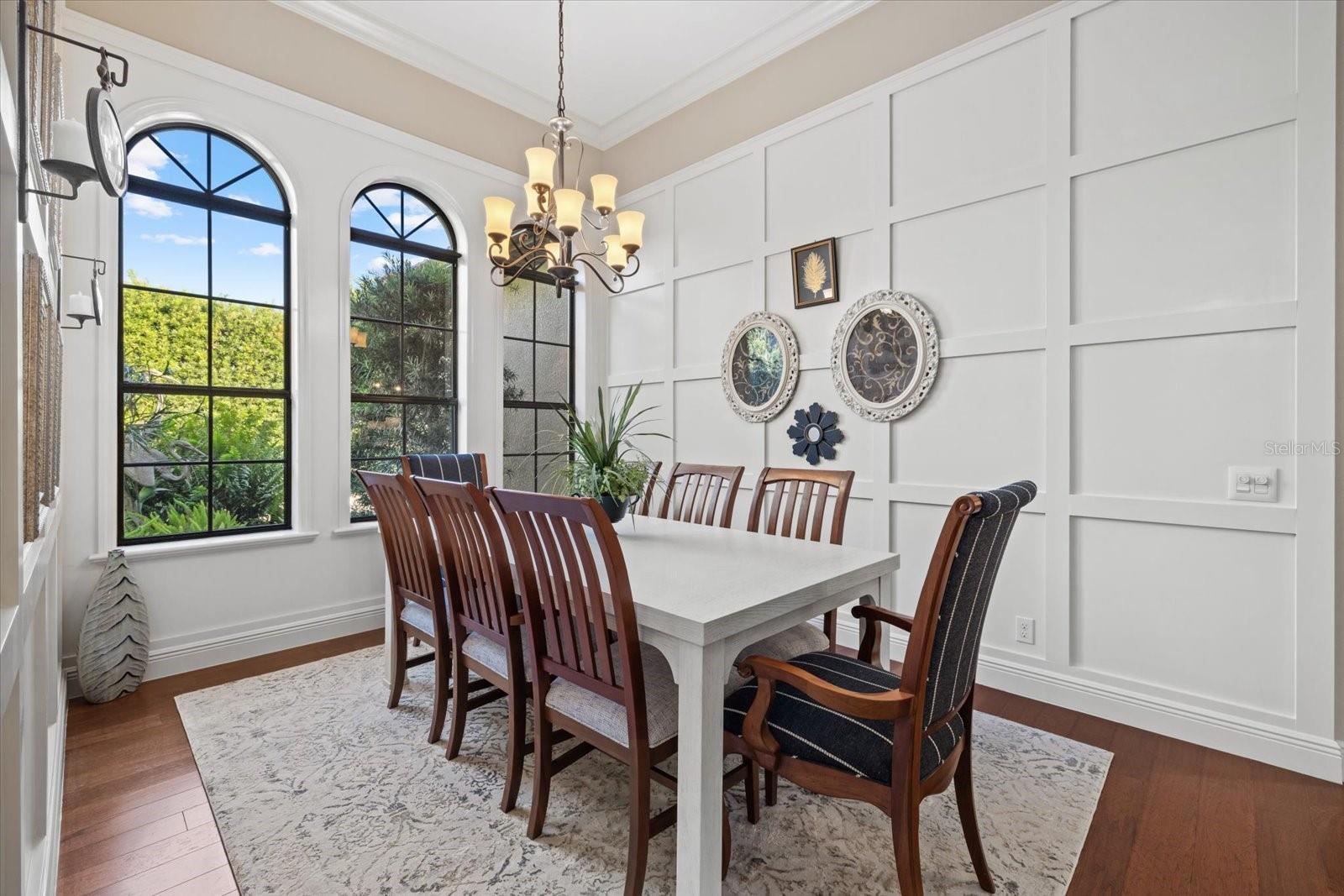 Image 24 of 77 For 612 Armada Road S