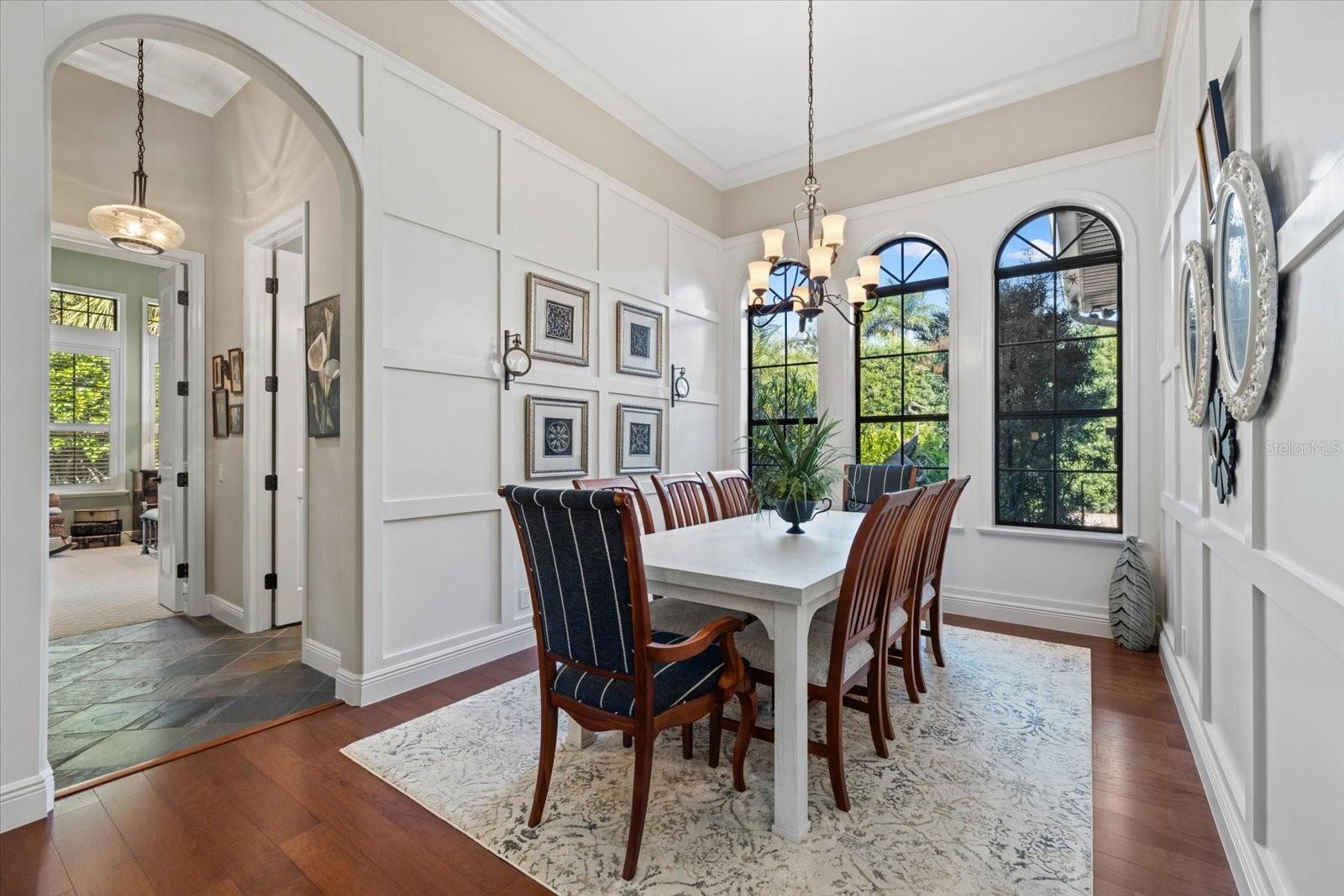 Image 25 of 77 For 612 Armada Road S