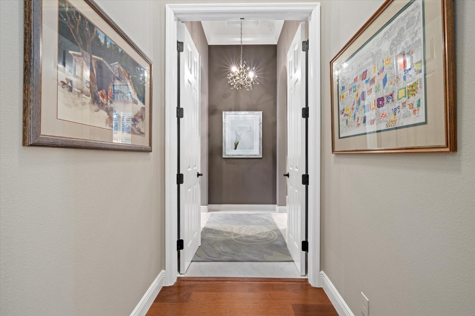 Image 27 of 77 For 612 Armada Road S