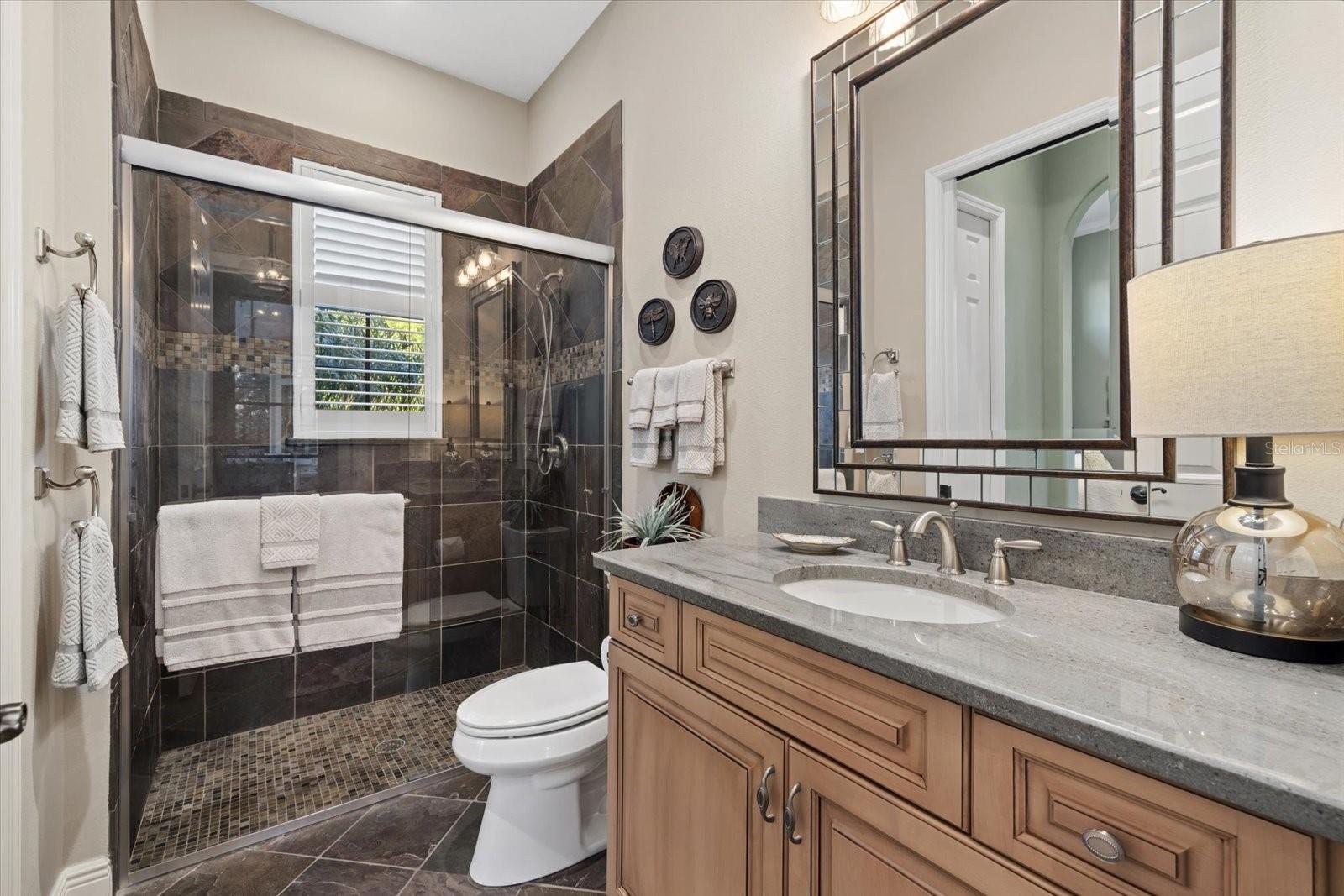 Image 36 of 77 For 612 Armada Road S