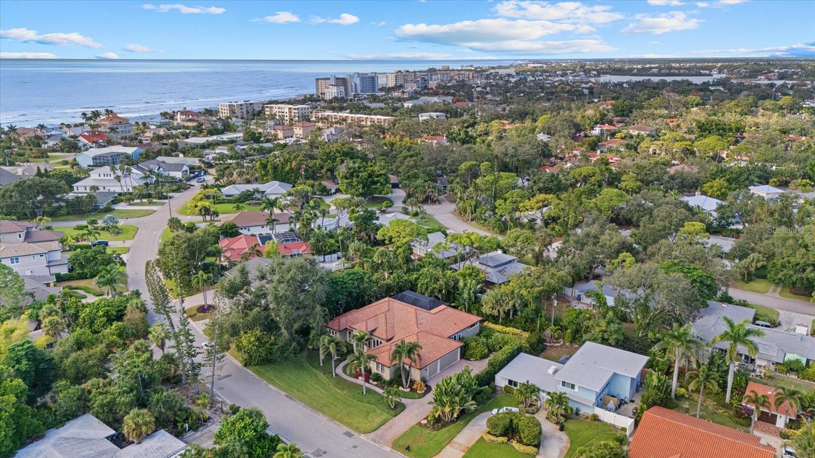 Image 75 of 77 For 612 Armada Road S