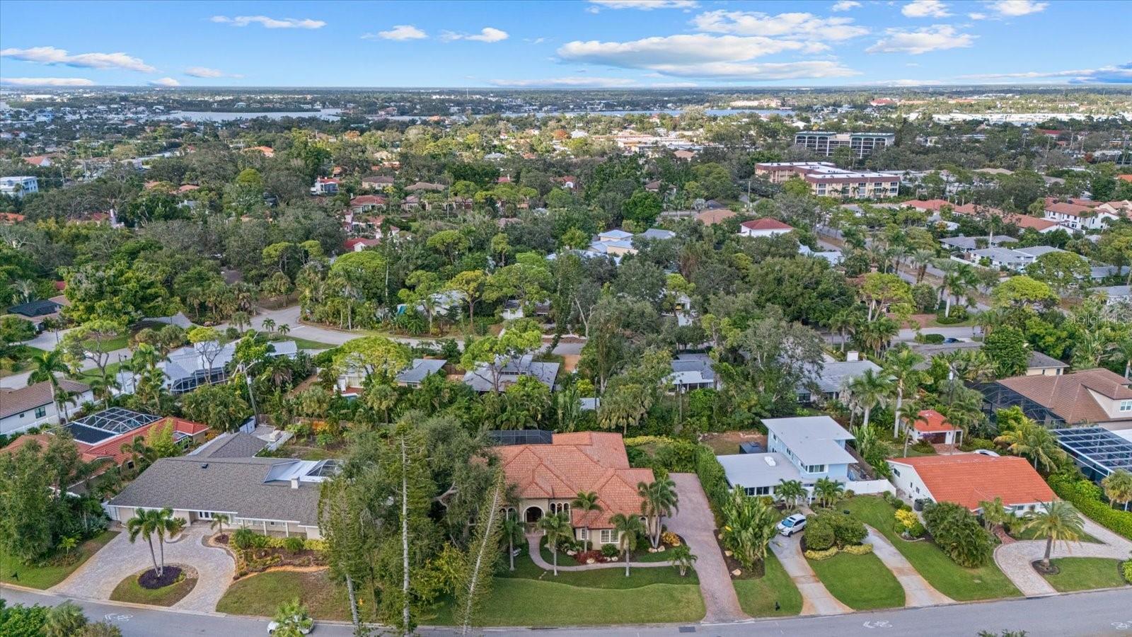 Image 76 of 77 For 612 Armada Road S