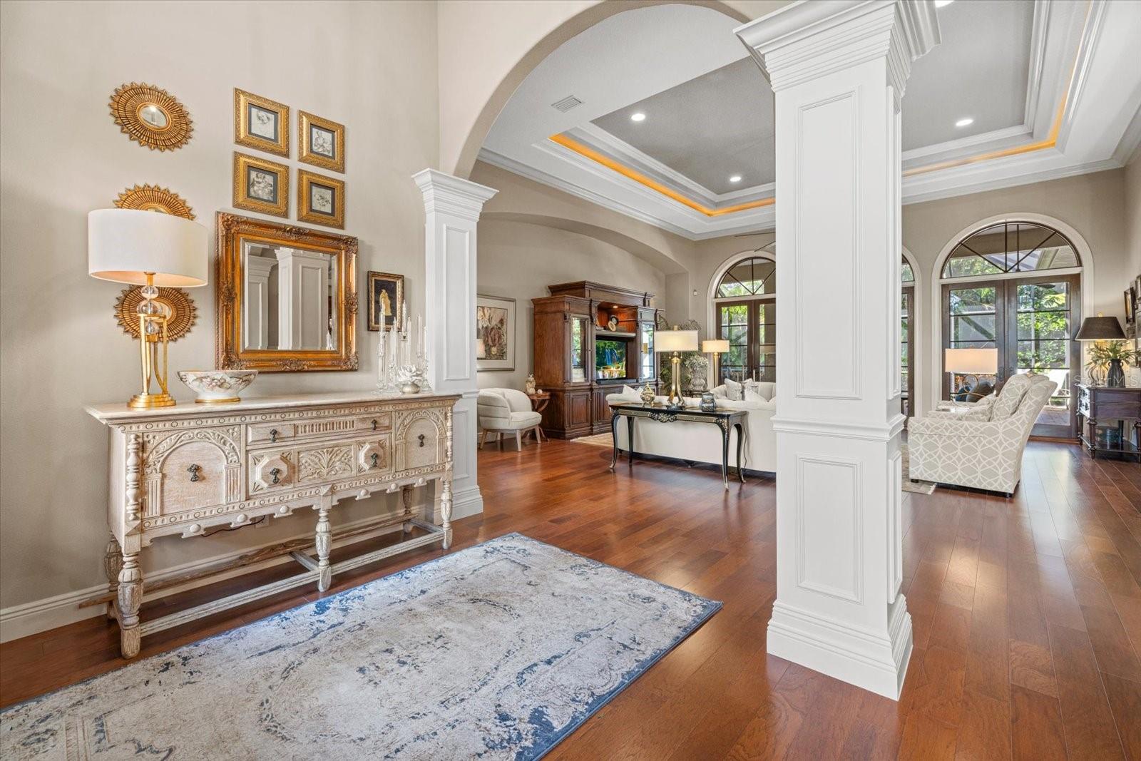 Image 9 of 77 For 612 Armada Road S