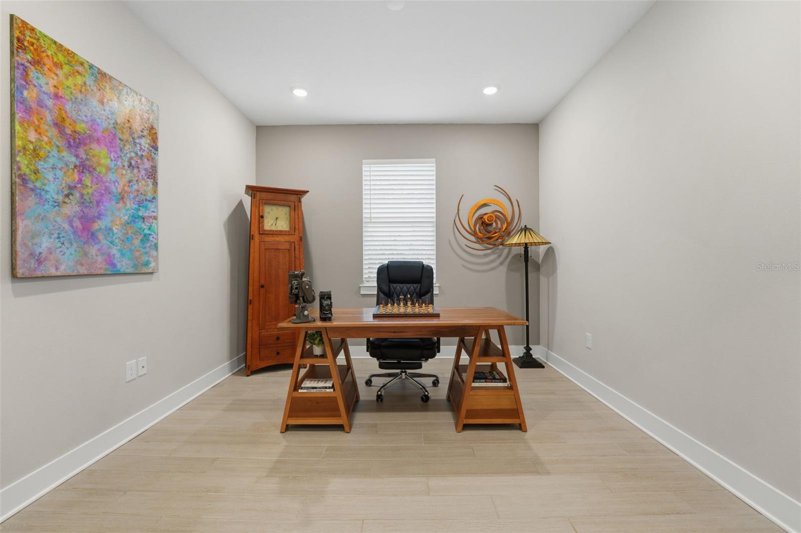 Image 16 of 38 For 341 Daylily Boulevard