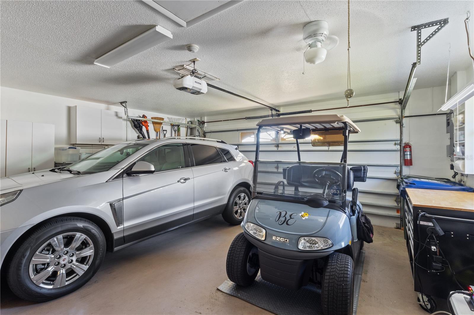 Image 43 of 64 For 557 Warwick Court