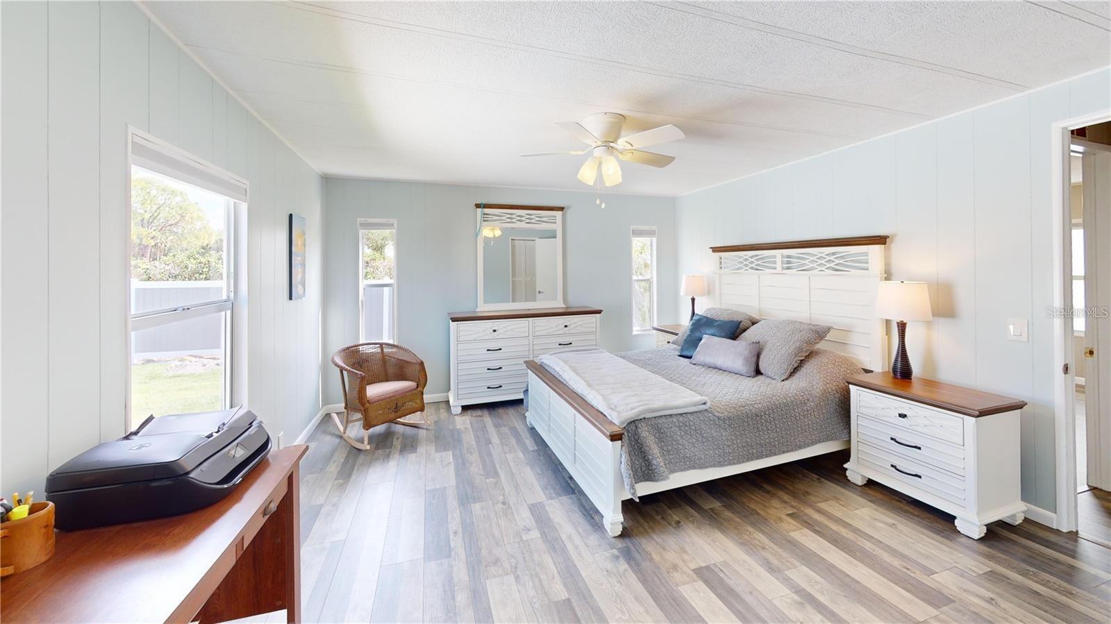 Image 10 of 25 For 218 Palm Air Drive