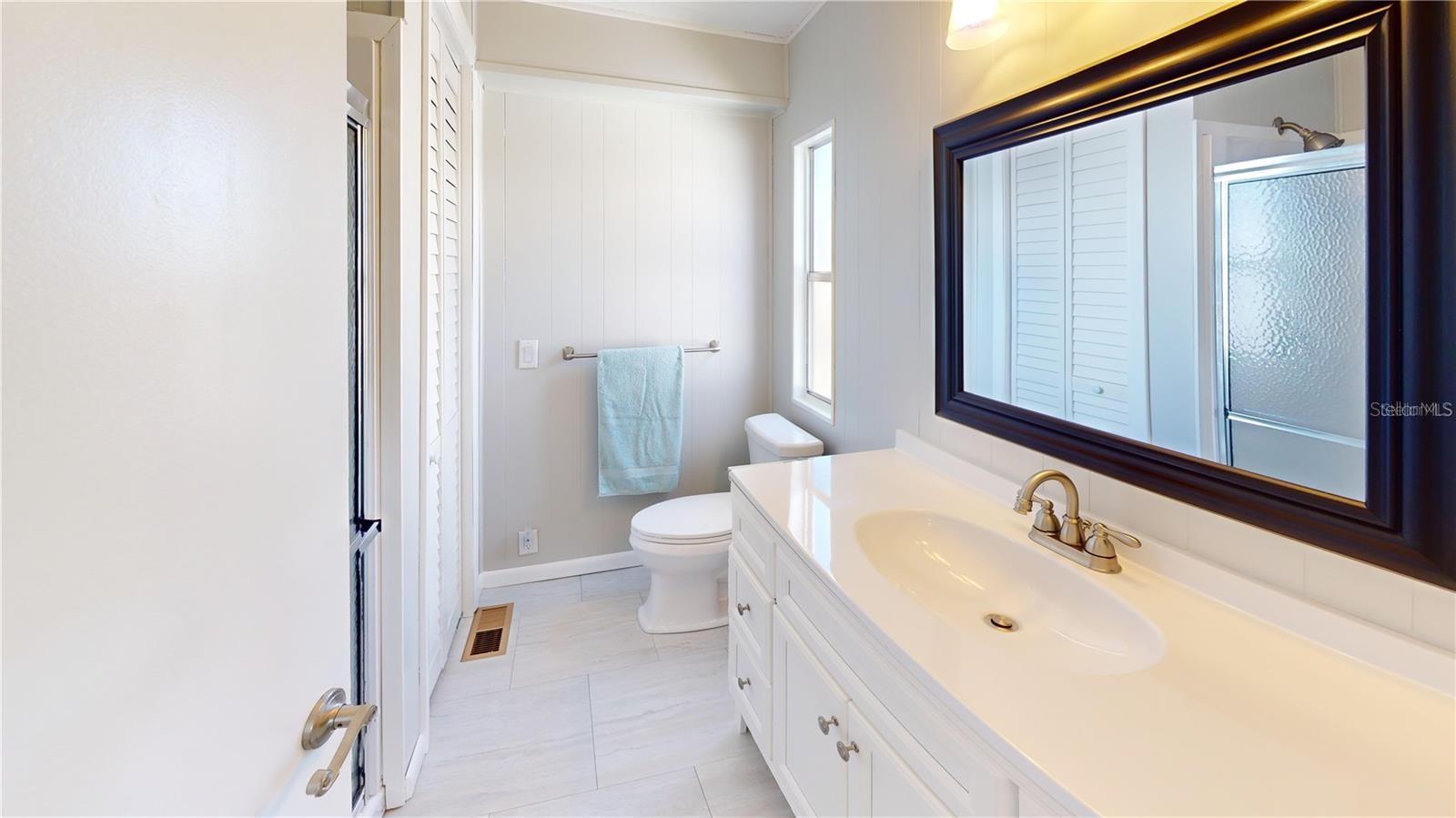 Image 13 of 25 For 218 Palm Air Drive