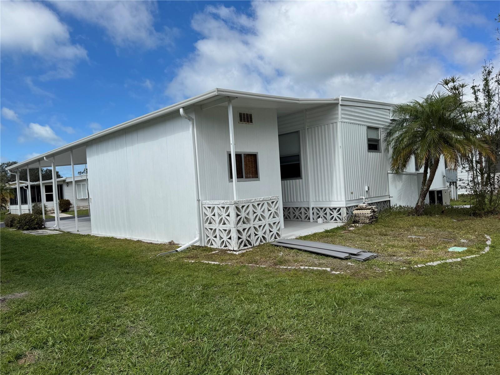 Image 21 of 25 For 218 Palm Air Drive