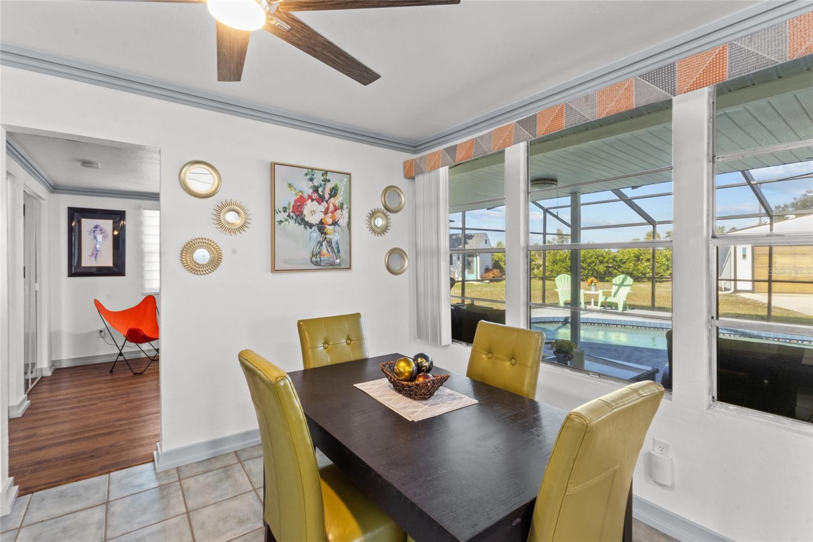 Image 11 of 46 For 11 1st Street E