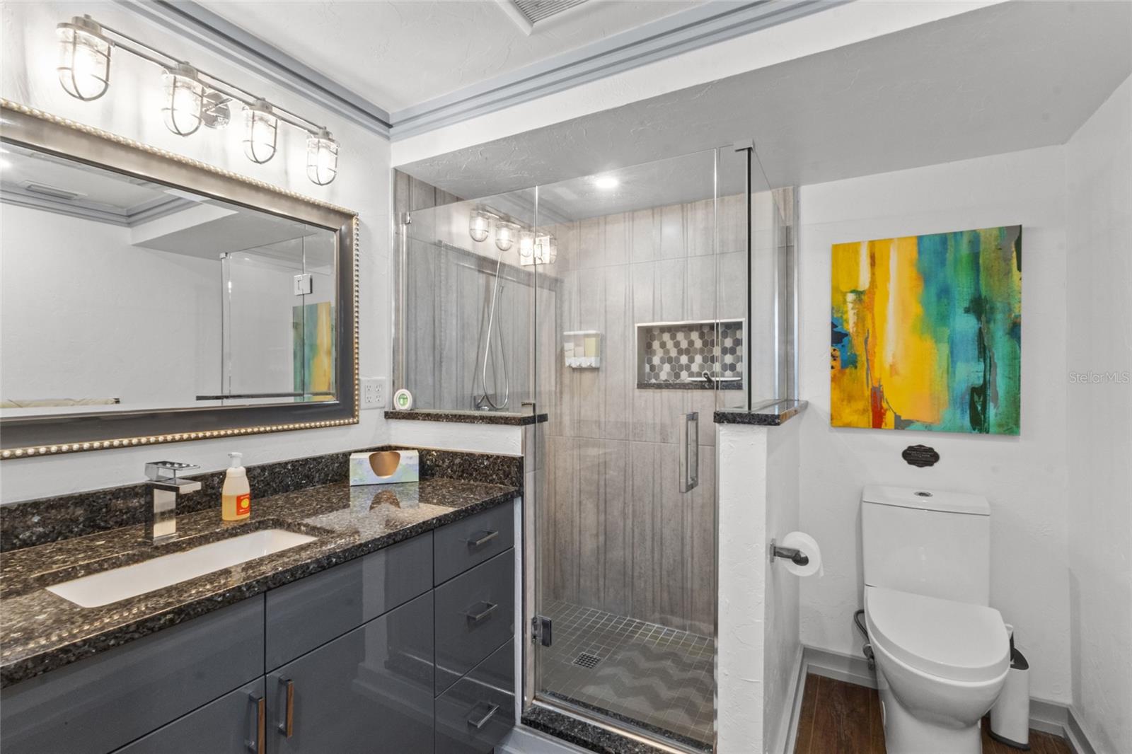 Image 15 of 46 For 11 1st Street E