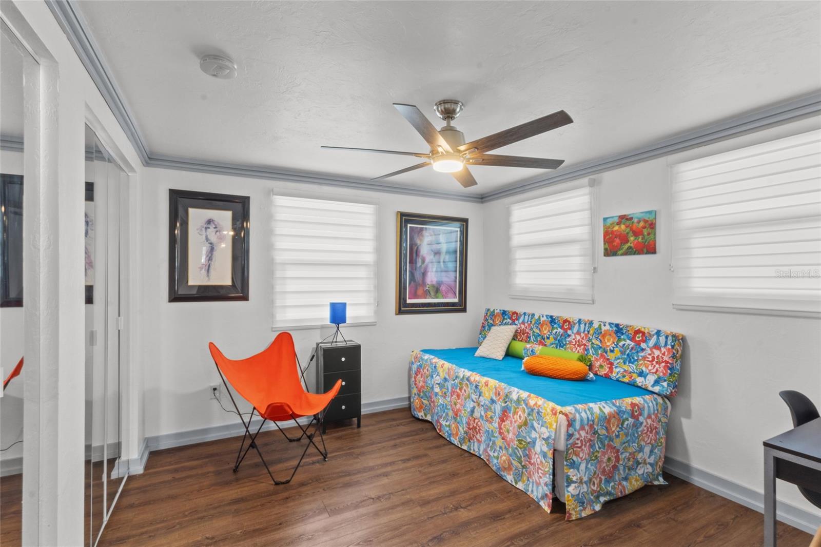 Image 18 of 46 For 11 1st Street E