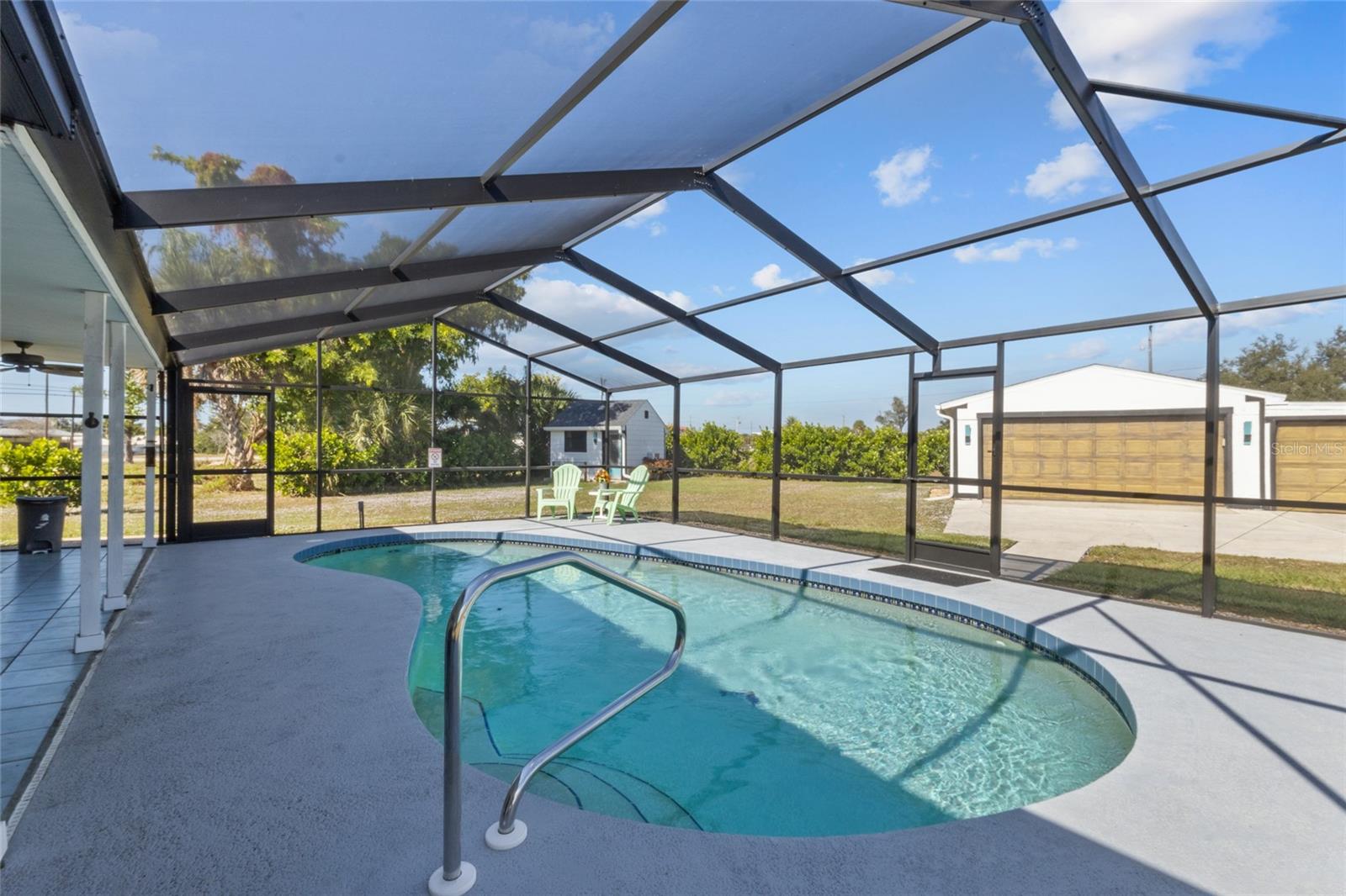 Image 22 of 46 For 11 1st Street E