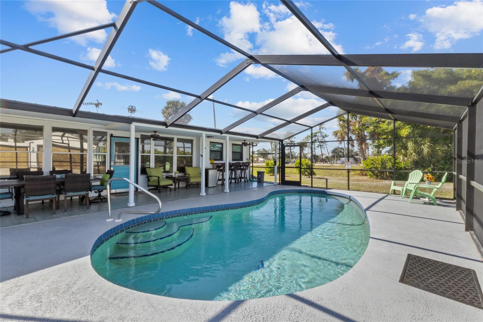 Image 23 of 46 For 11 1st Street E