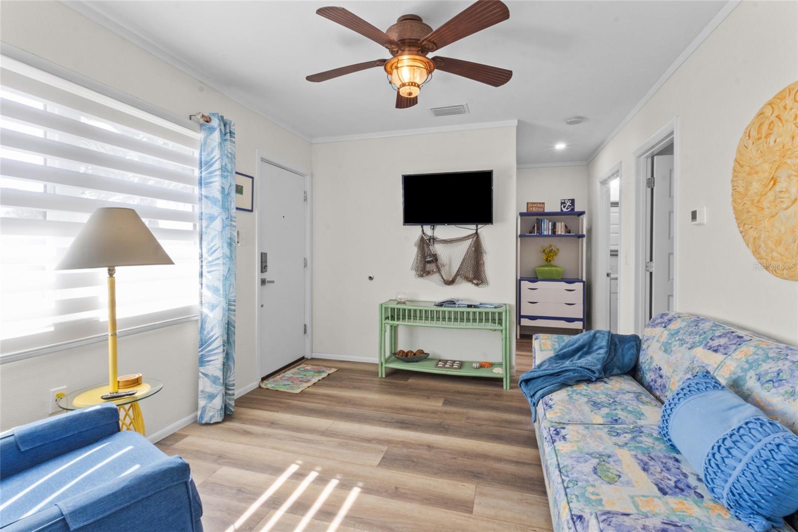 Image 28 of 46 For 11 1st Street E