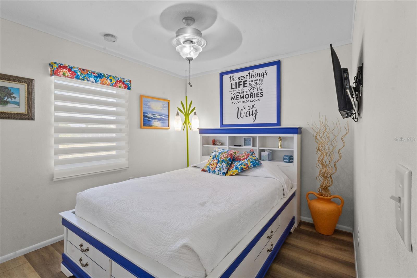 Image 33 of 46 For 11 1st Street E