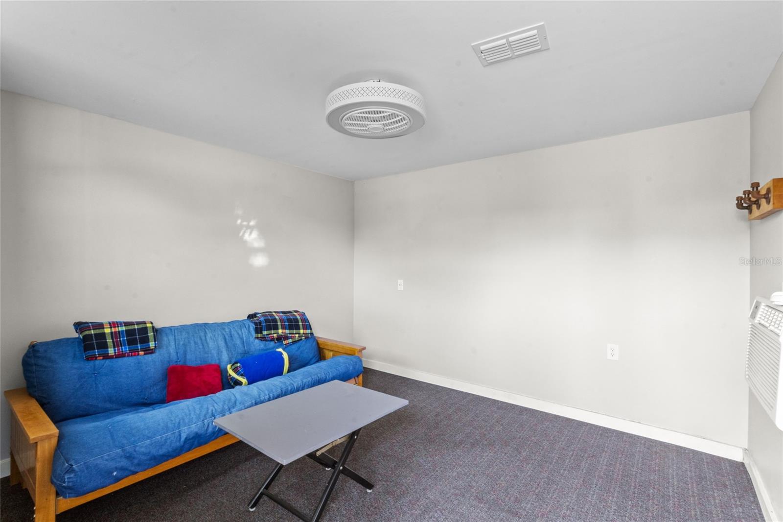 Image 38 of 46 For 11 1st Street E