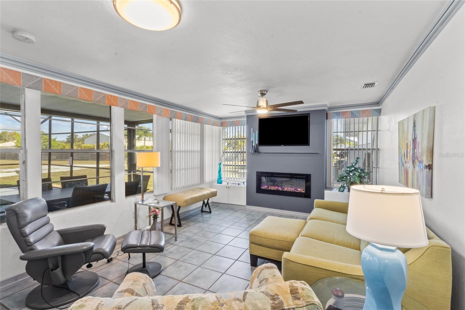 Image 8 of 46 For 11 1st Street E