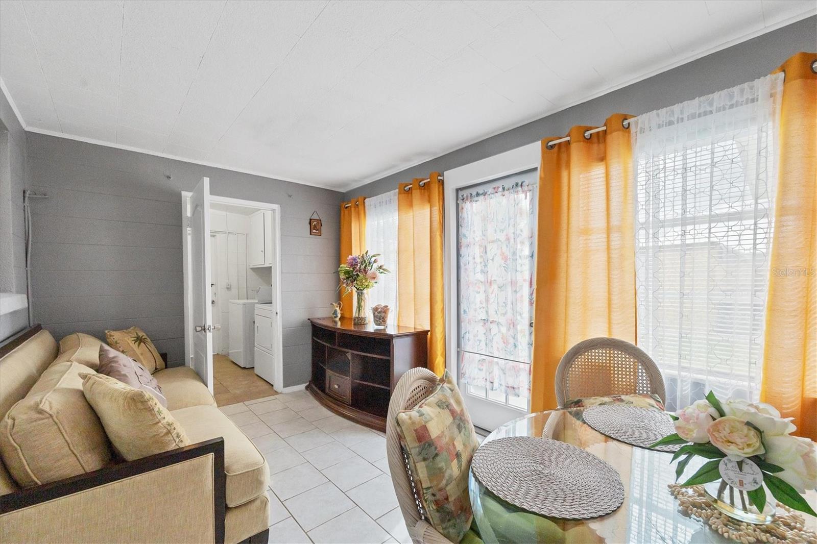 Image 31 of 57 For 438 Granada Boulevard