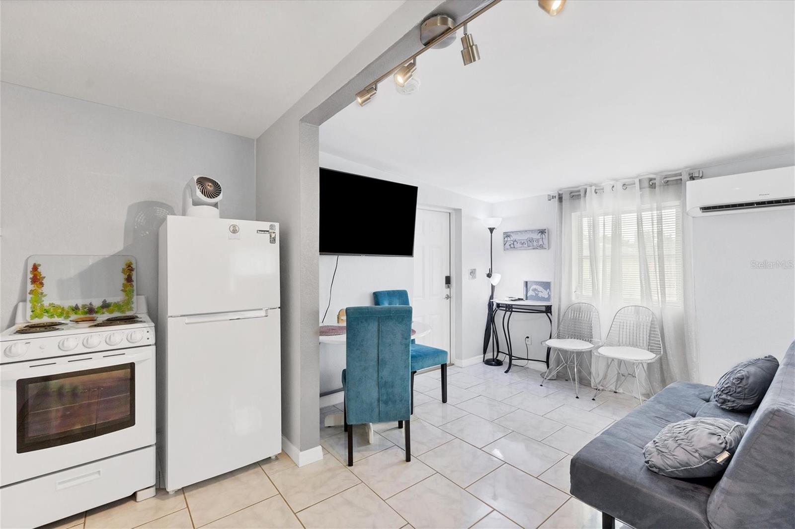 Image 33 of 57 For 438 Granada Boulevard