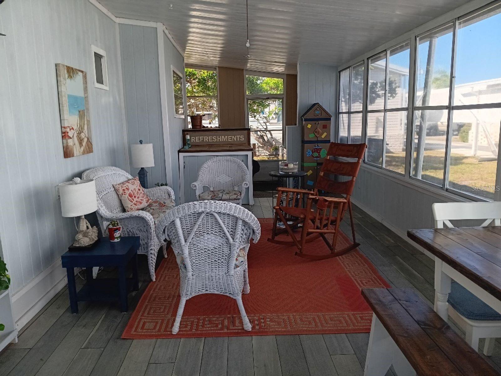 Image 34 of 46 For 858 Green Circle