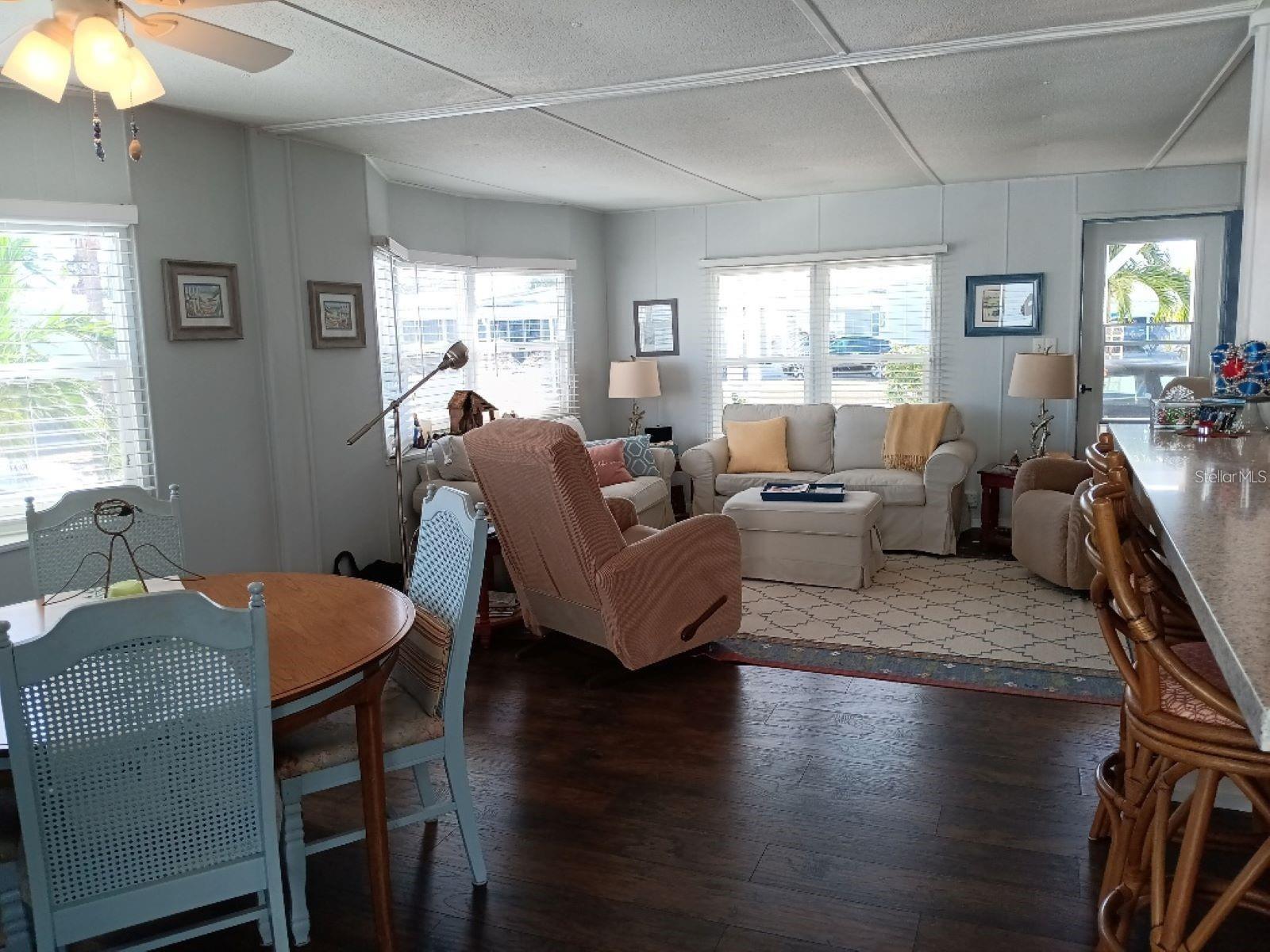 Image 8 of 46 For 858 Green Circle