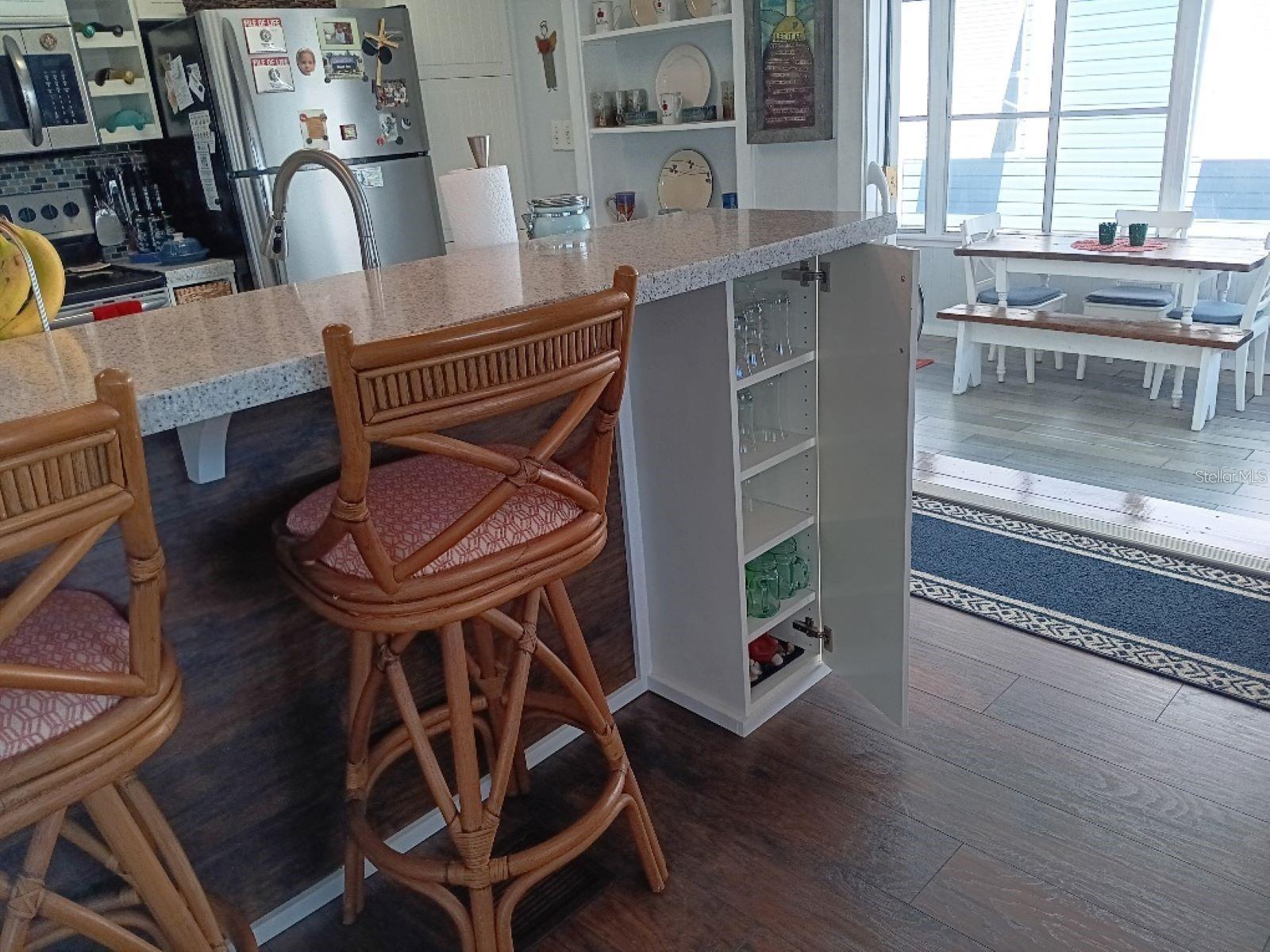 Image 9 of 46 For 858 Green Circle