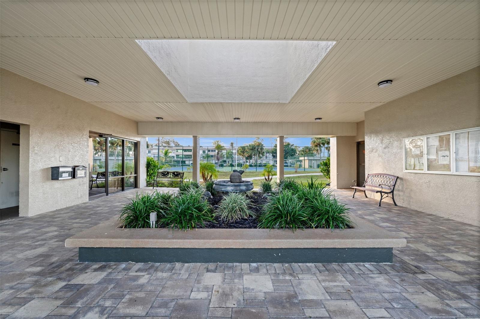 Image 33 of 39 For 21260 Brinson Avenue 106