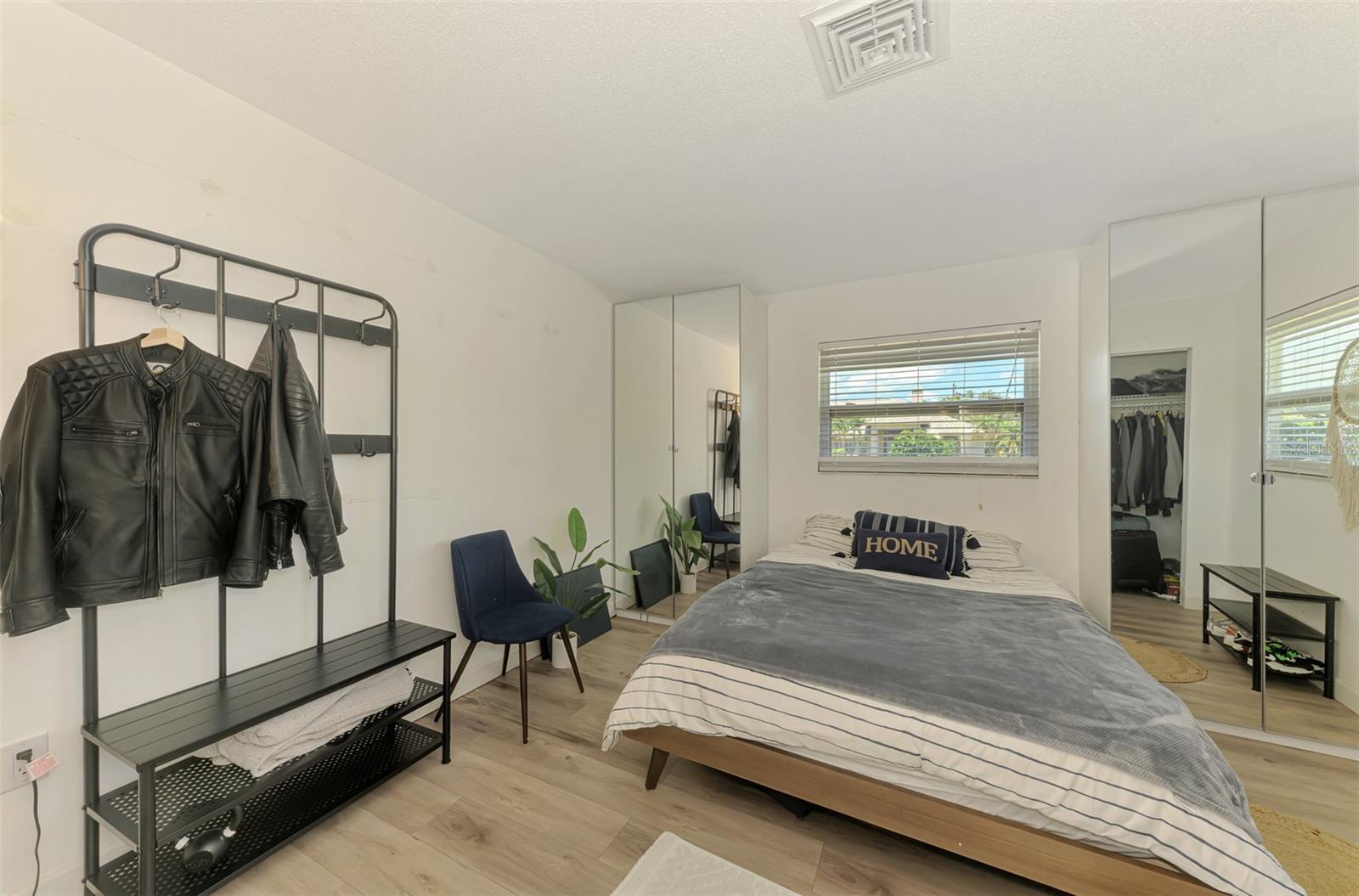 Image 13 of 35 For 4321 Shamrock Drive