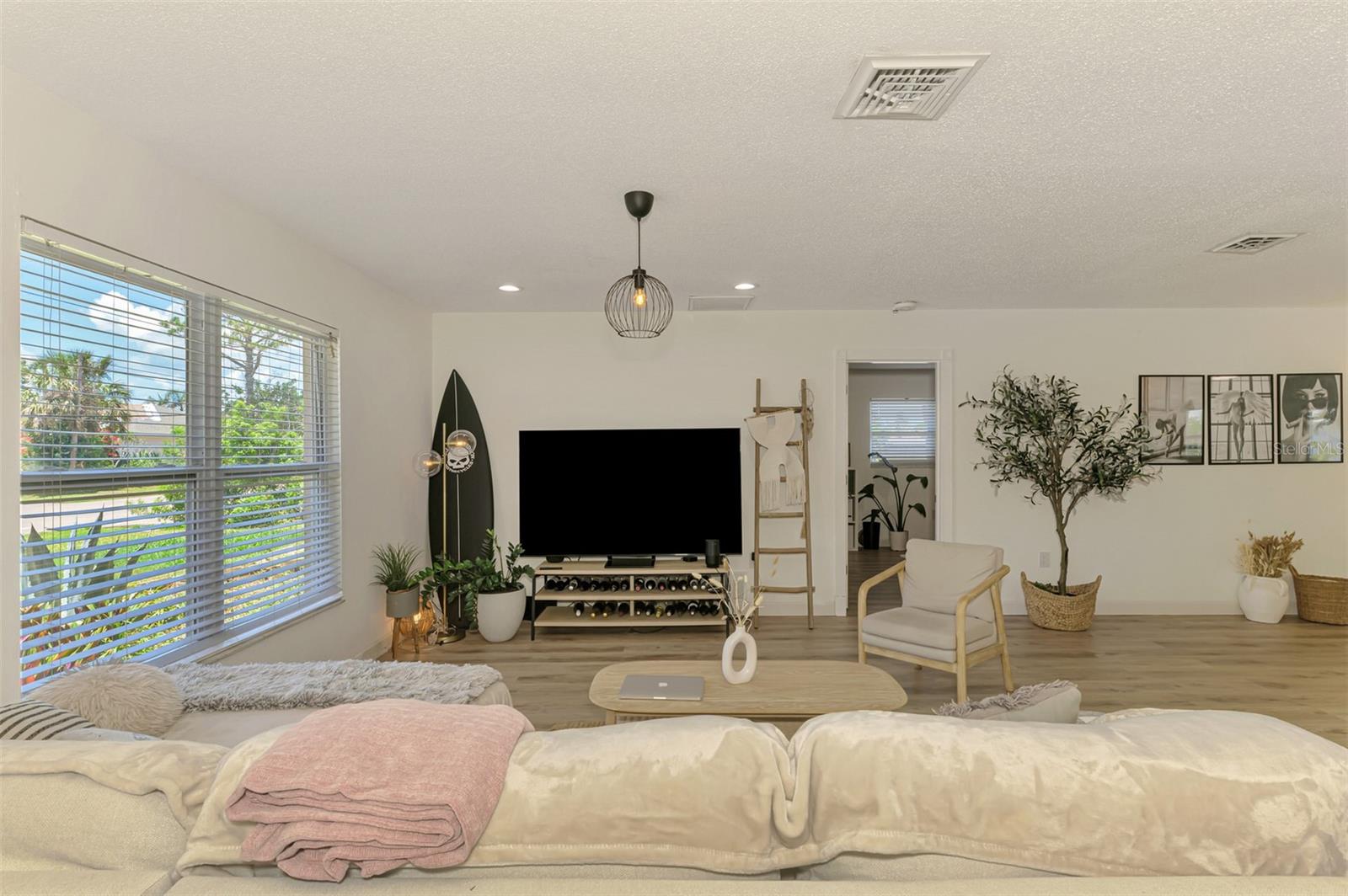 Image 17 of 35 For 4321 Shamrock Drive