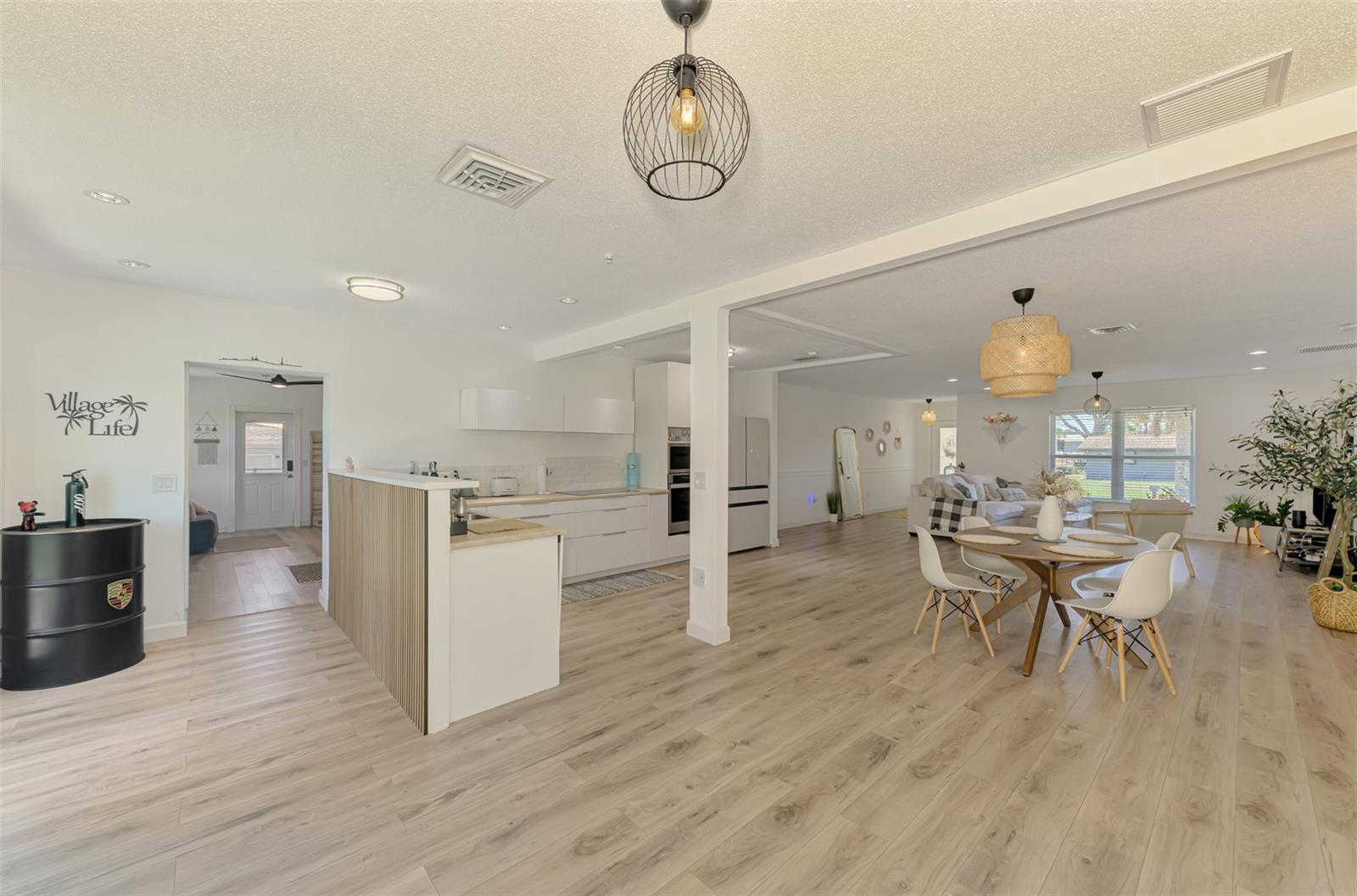 Image 23 of 35 For 4321 Shamrock Drive