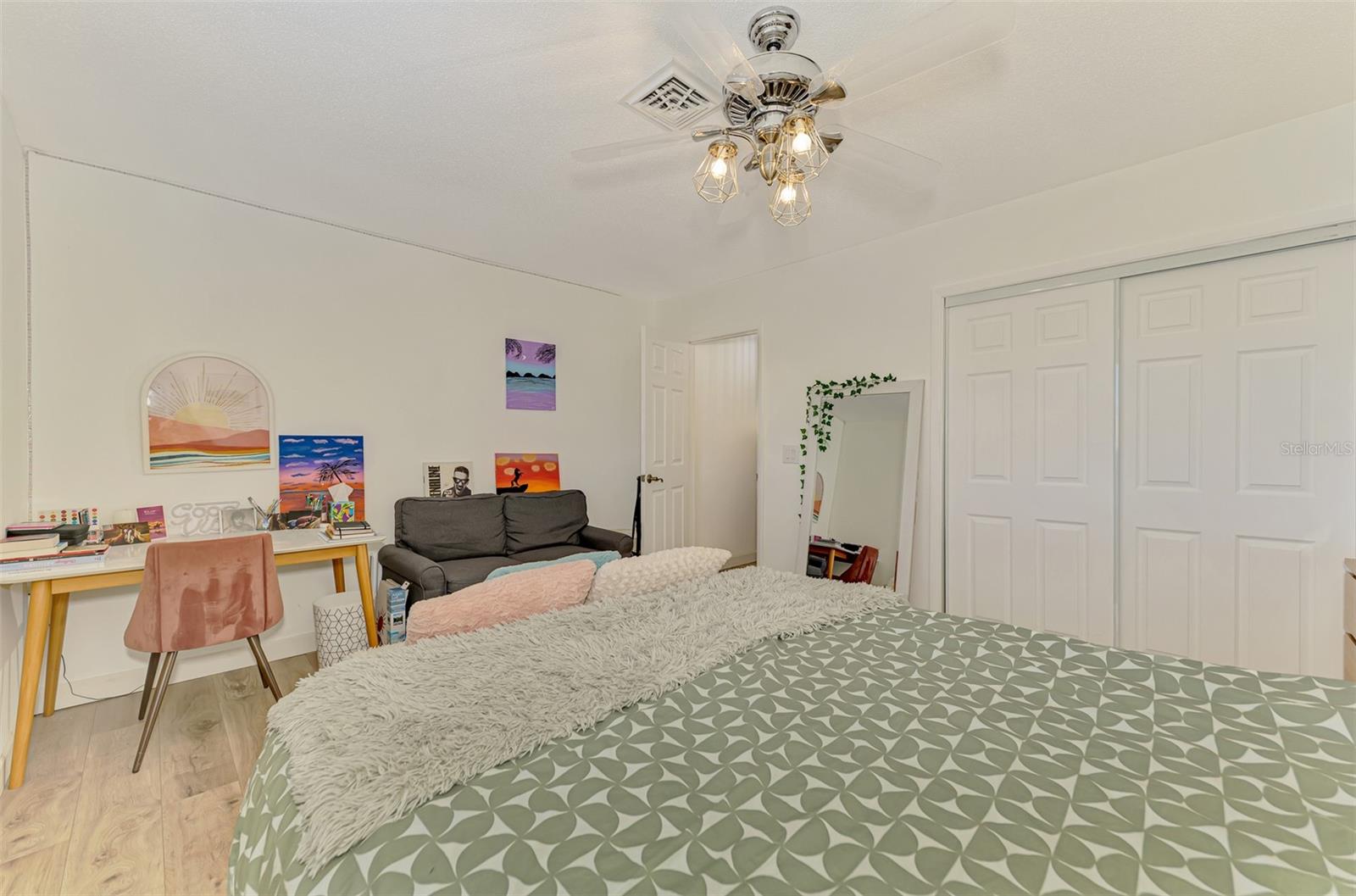 Image 29 of 35 For 4321 Shamrock Drive