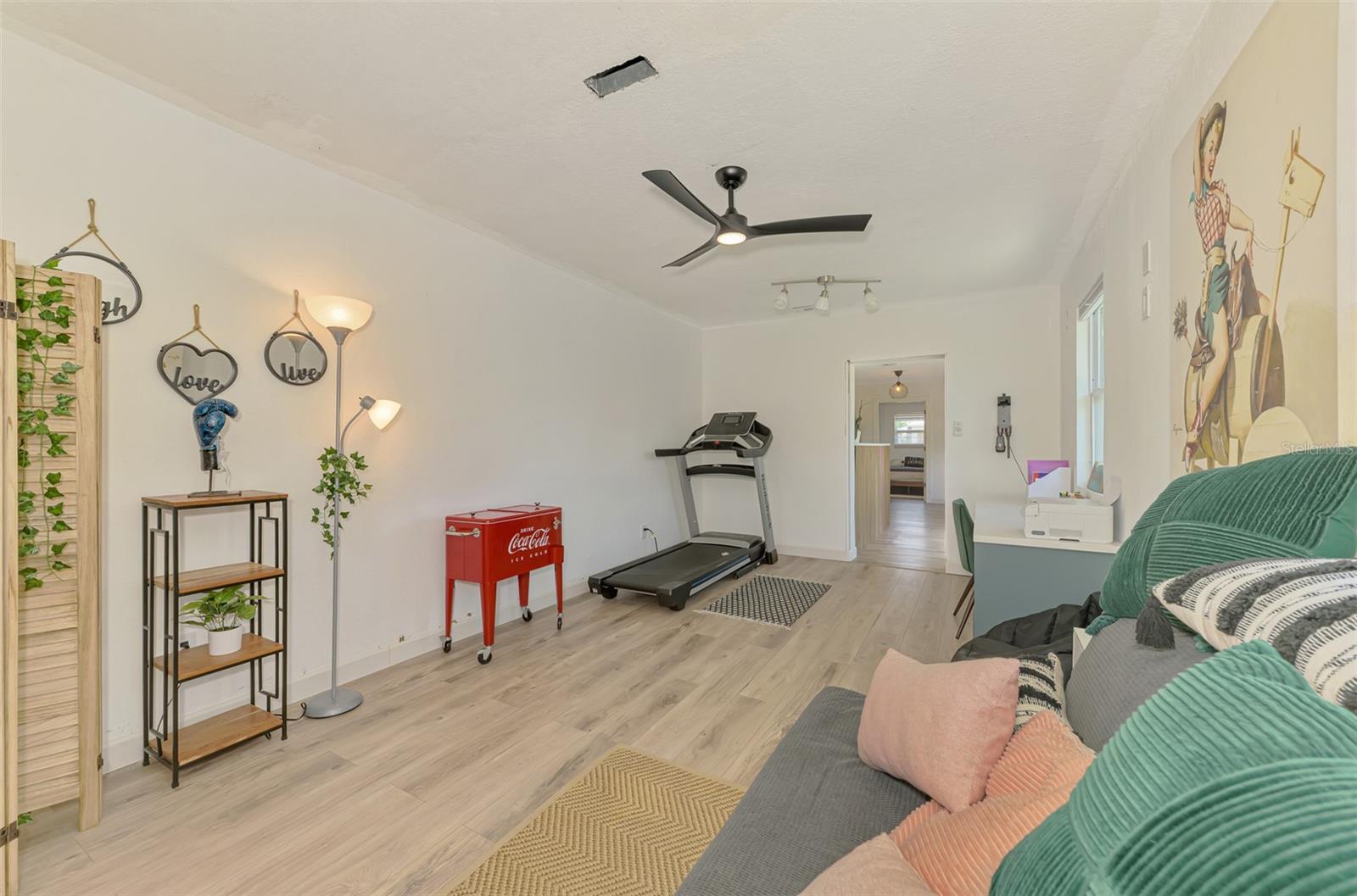 Image 31 of 35 For 4321 Shamrock Drive