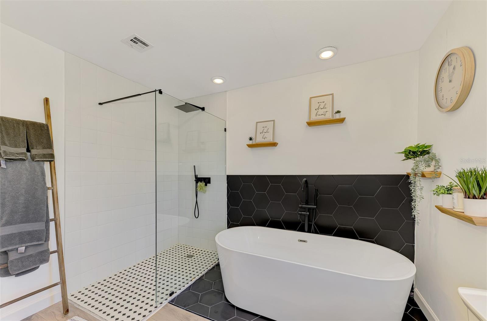 Image 9 of 35 For 4321 Shamrock Drive