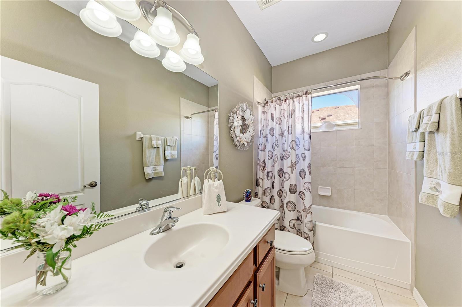 Image 14 of 64 For 4050 Overture Circle 467