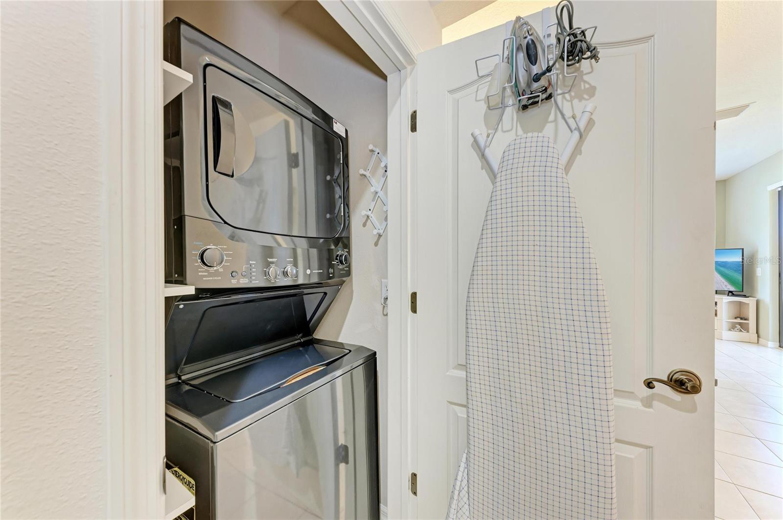 Image 15 of 64 For 4050 Overture Circle 467