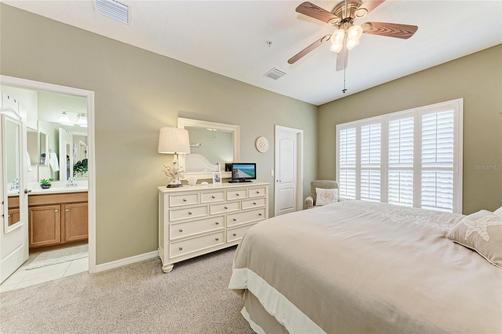 Image 18 of 64 For 4050 Overture Circle 467