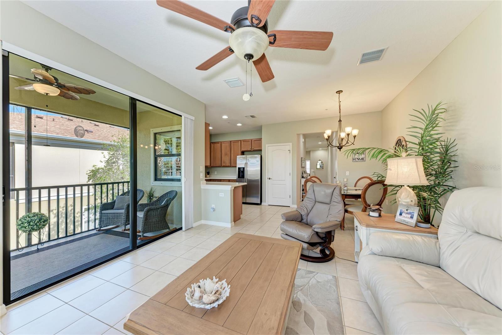 Image 32 of 64 For 4050 Overture Circle 467