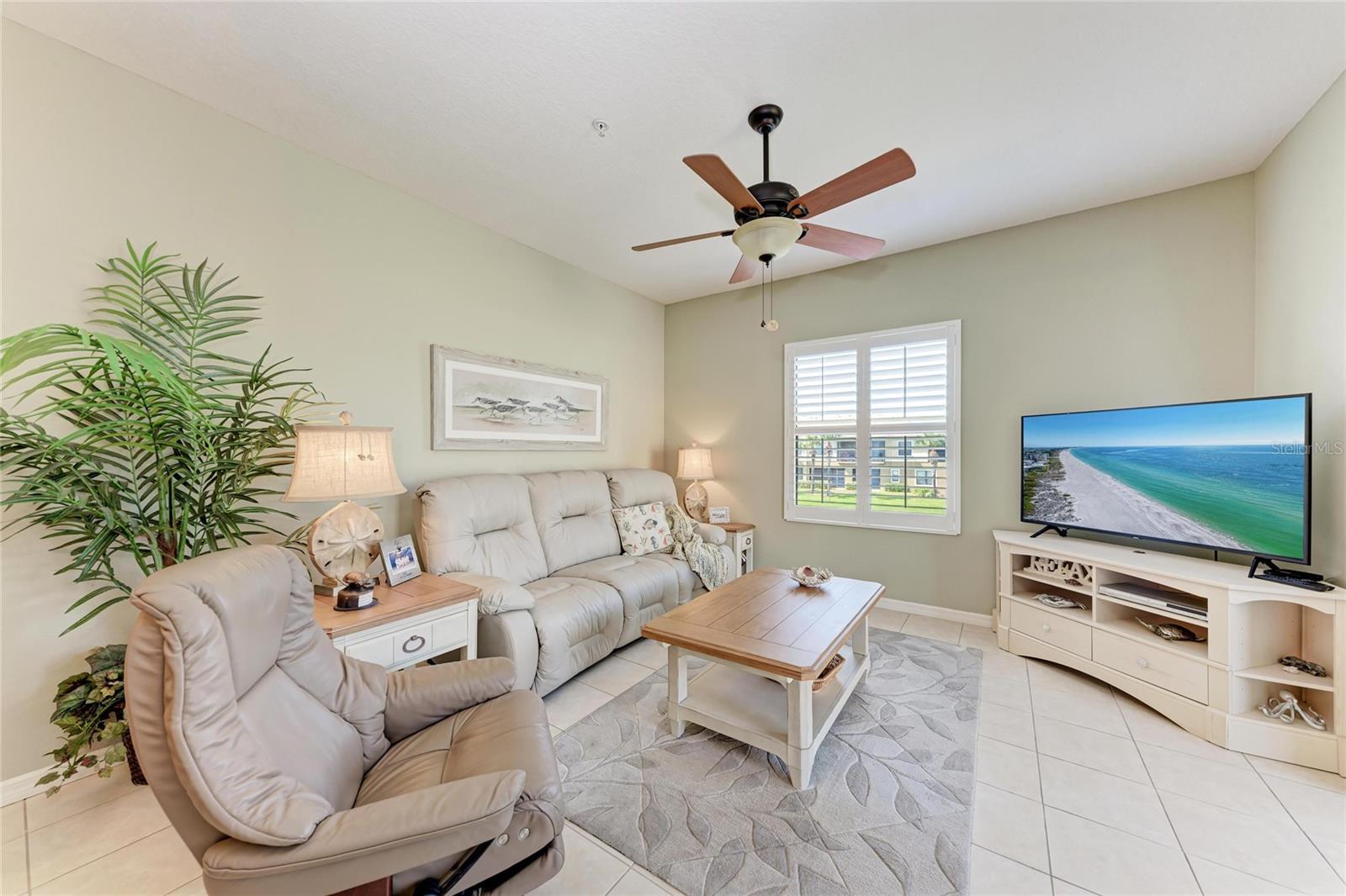 Image 38 of 64 For 4050 Overture Circle 467