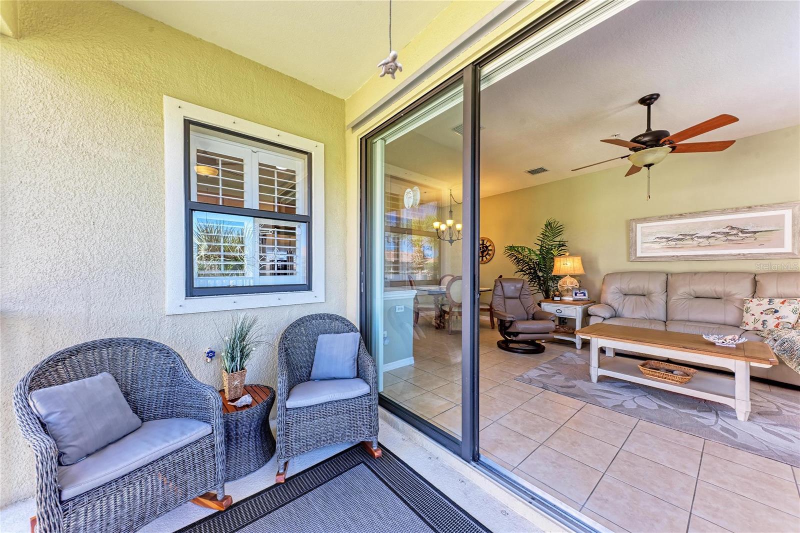 Image 8 of 64 For 4050 Overture Circle 467