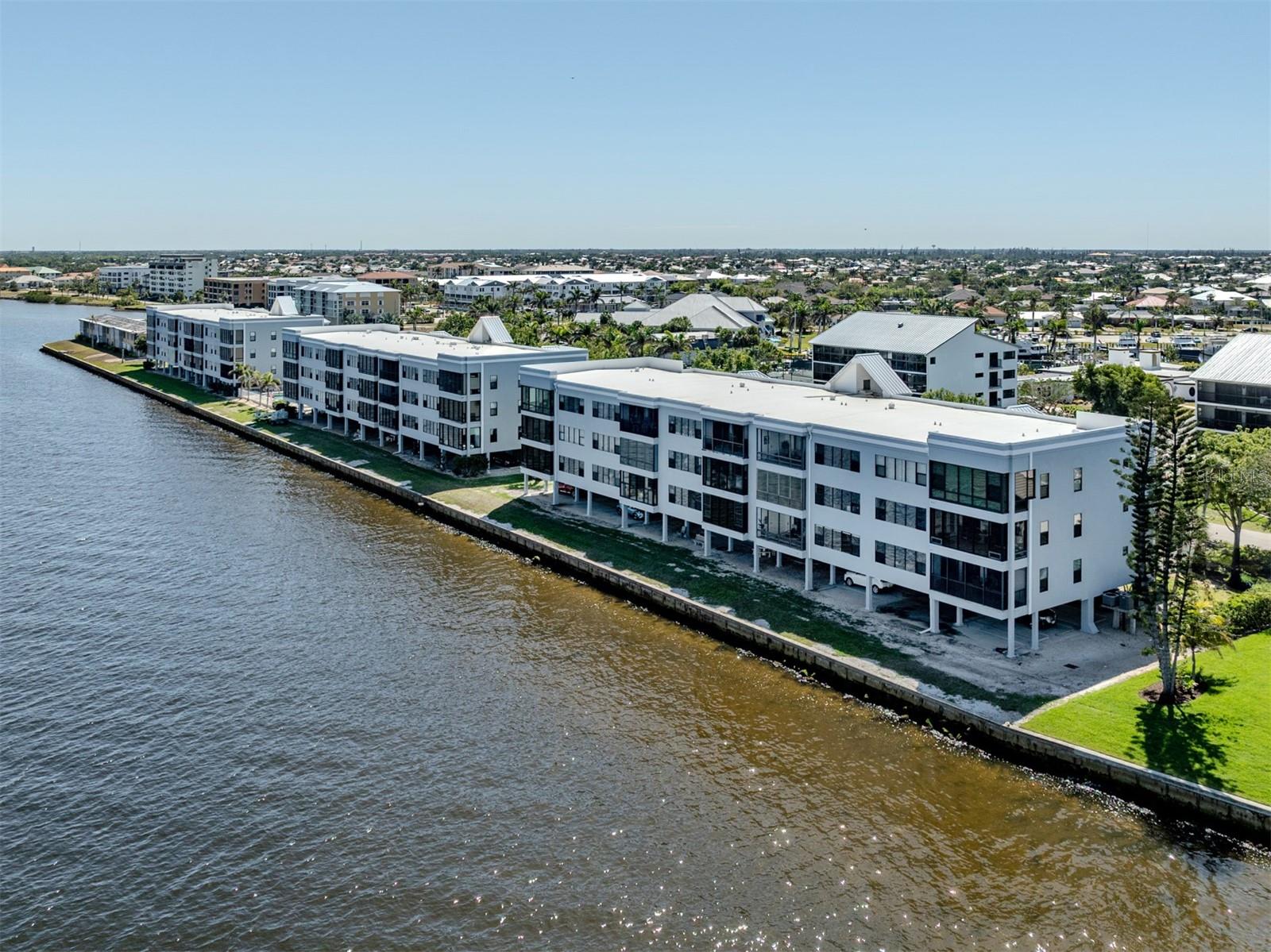 Image 5 of 59 For 1750 Jamaica Way 322