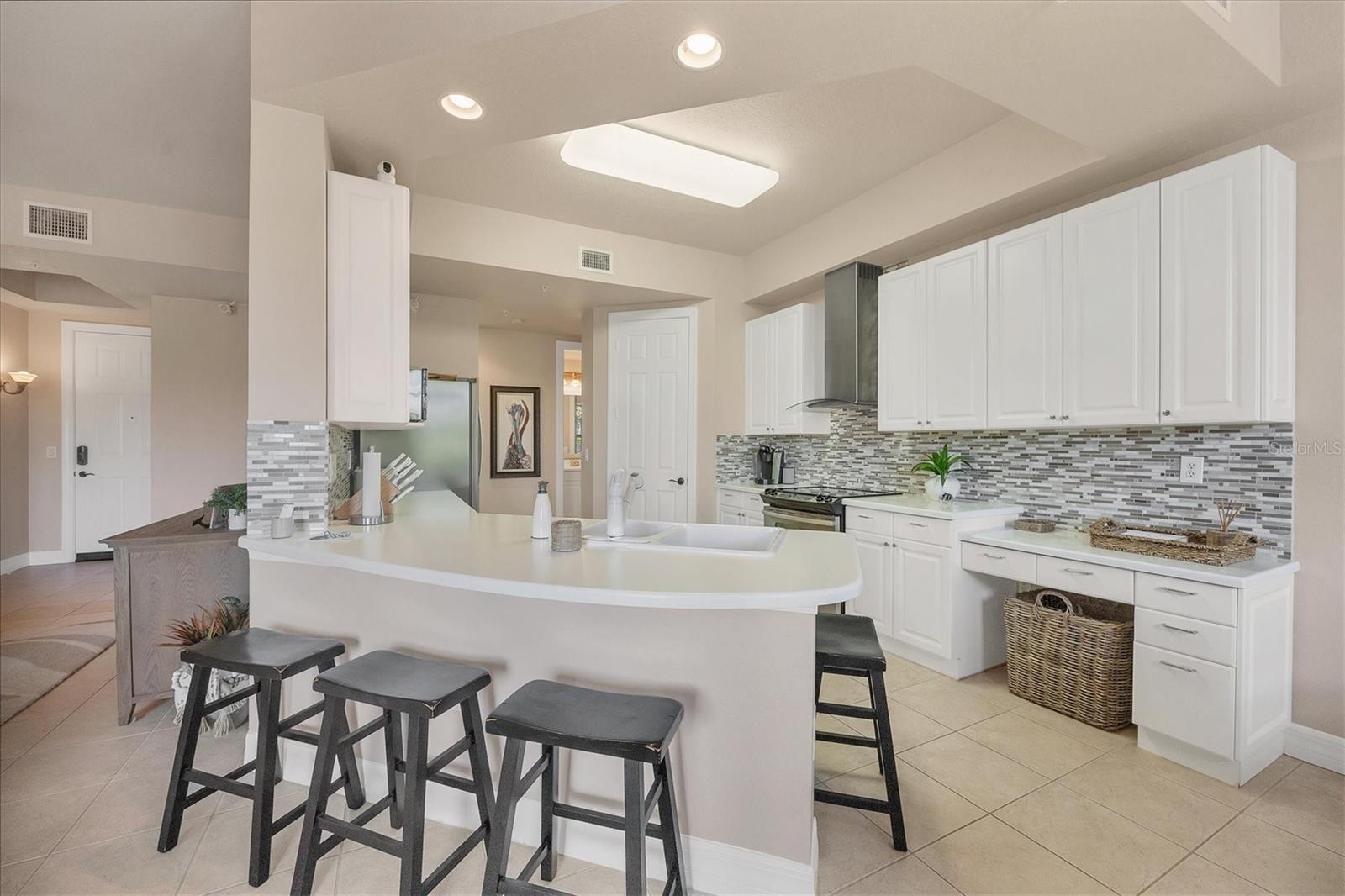 Image 3 of 49 For 97 Vivante Boulevard 306