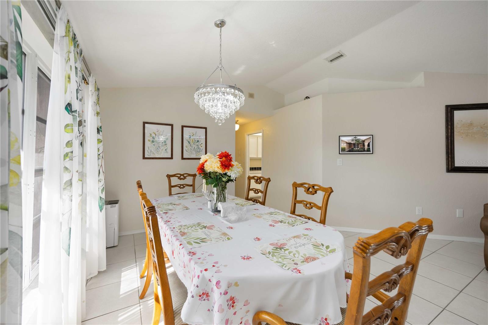 Image 14 of 56 For 23454 Rocket Avenue