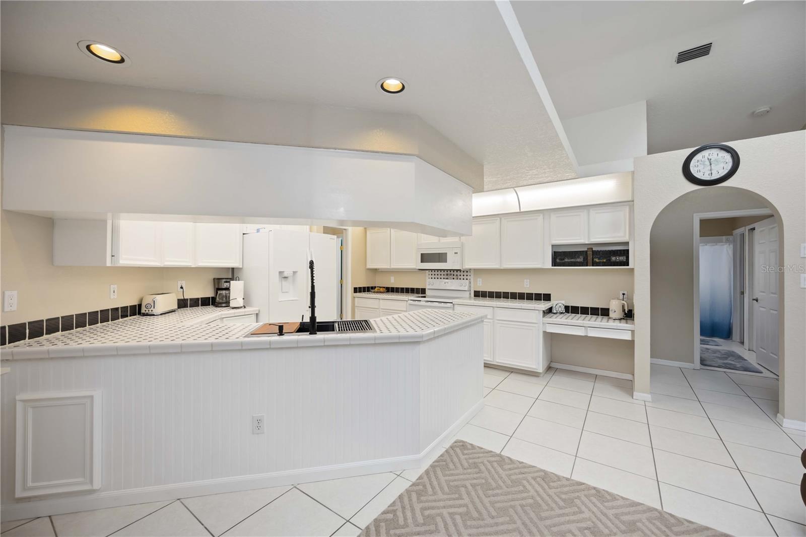 Image 26 of 56 For 23454 Rocket Avenue