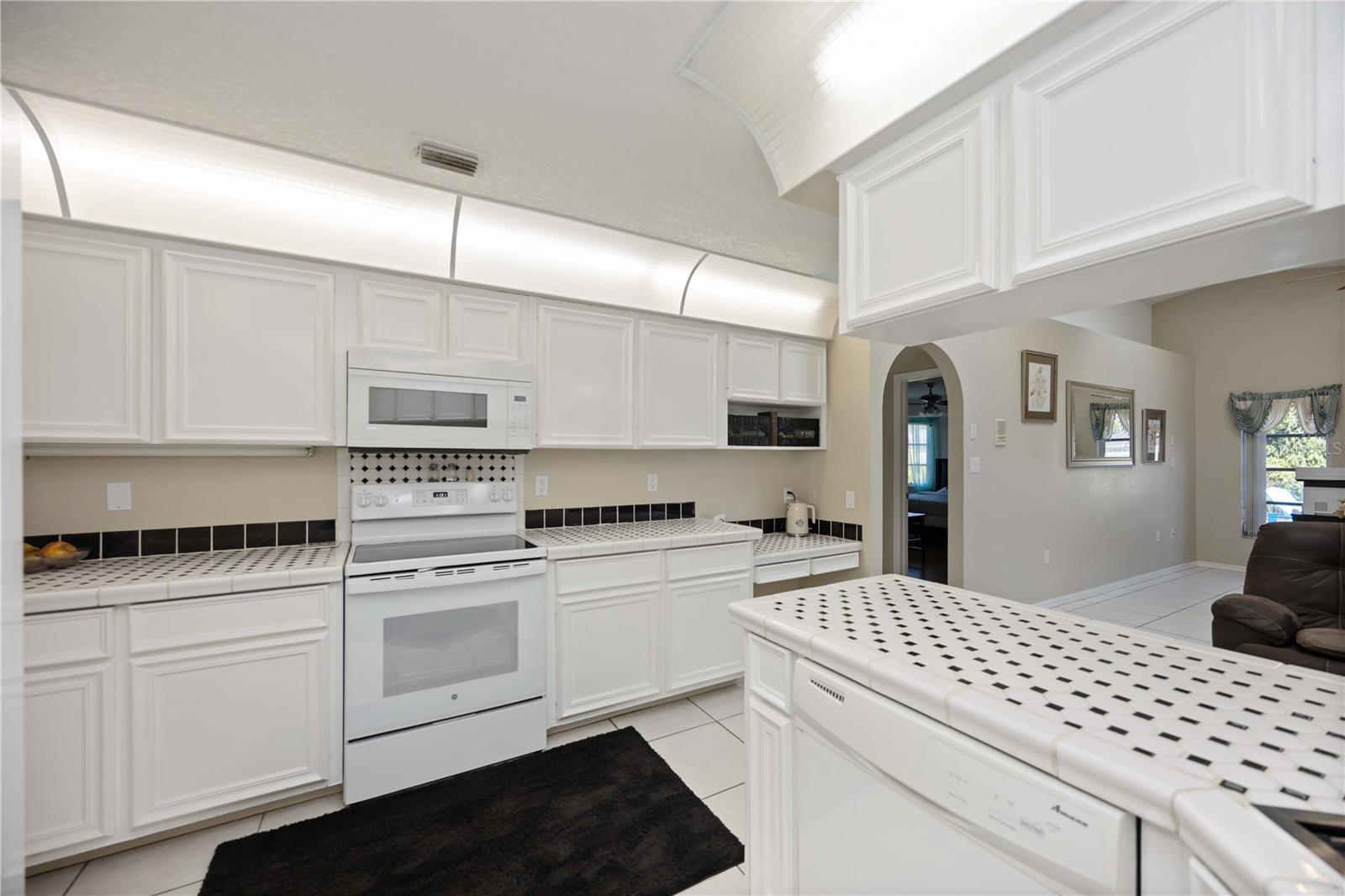 Image 29 of 56 For 23454 Rocket Avenue