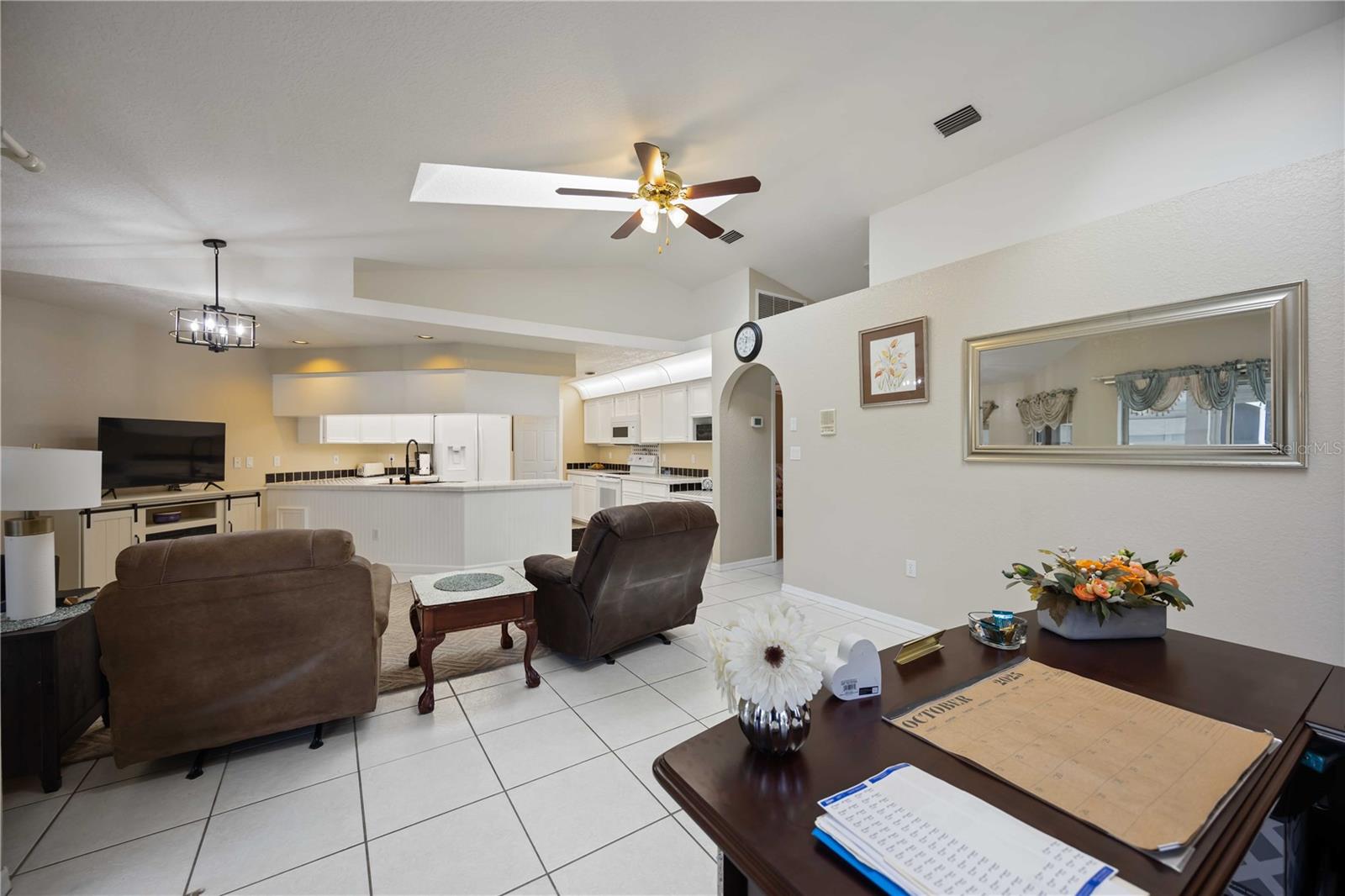 Image 39 of 56 For 23454 Rocket Avenue