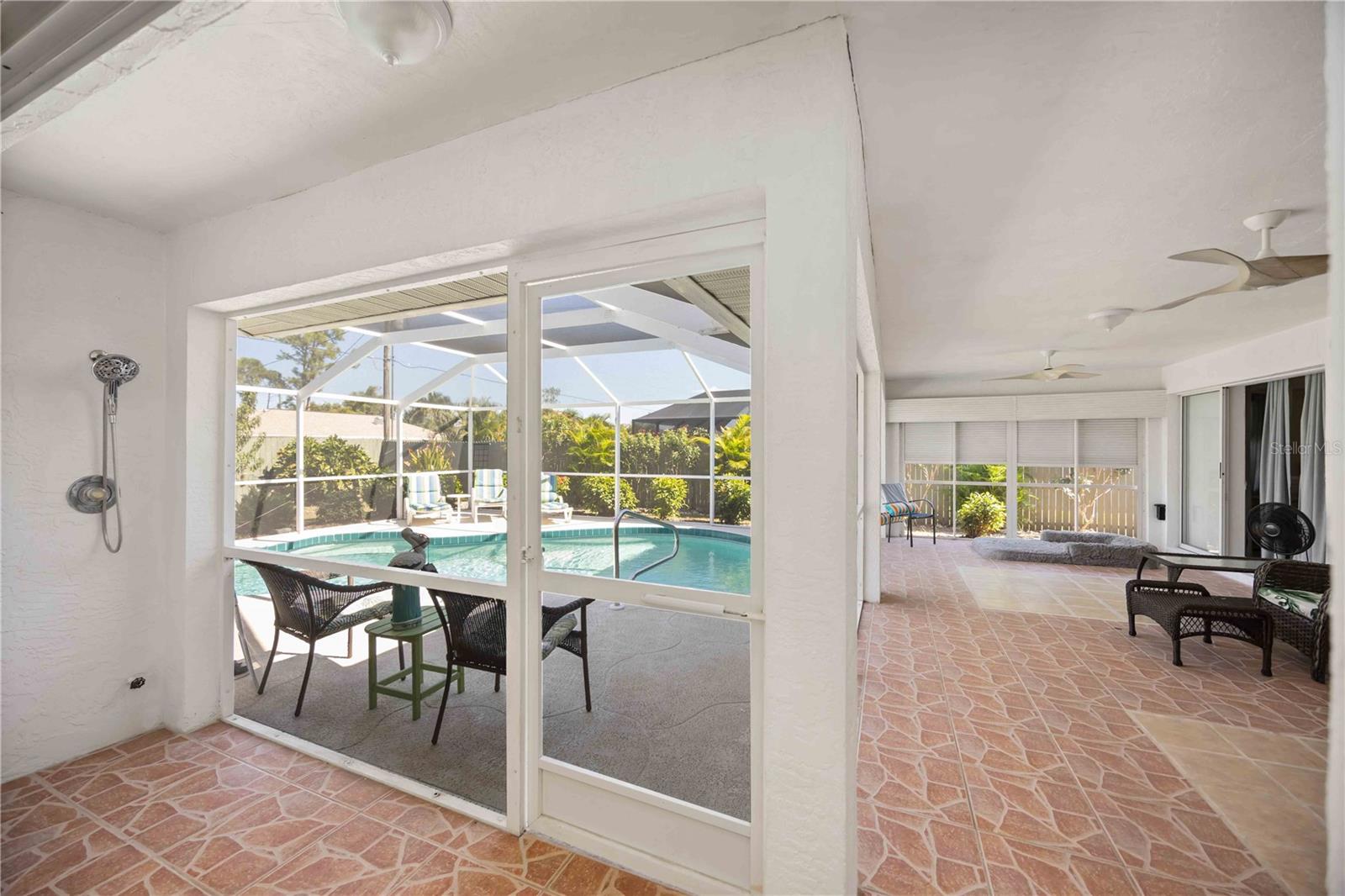 Image 41 of 56 For 23454 Rocket Avenue