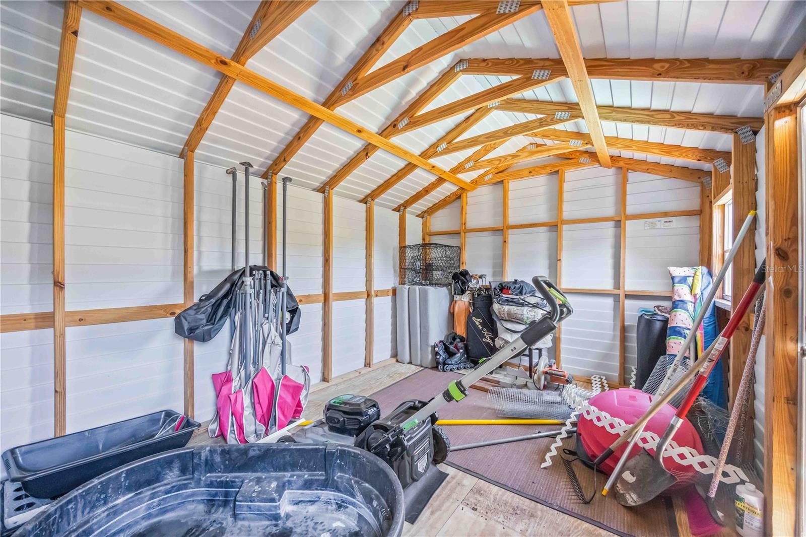 Image 46 of 56 For 23454 Rocket Avenue